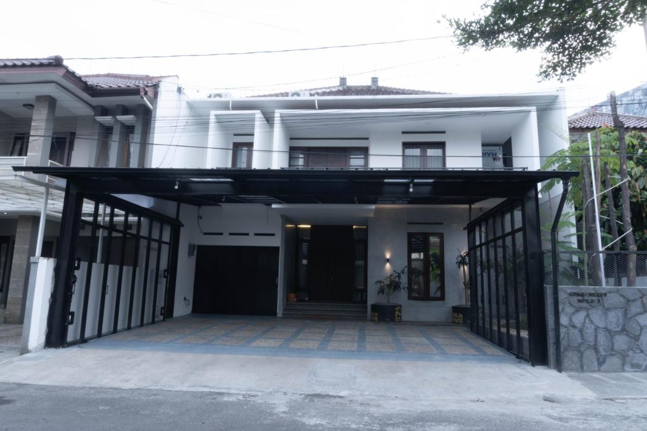 Radja House Cipaku Indah Villa Bandung Eksteriør bilde