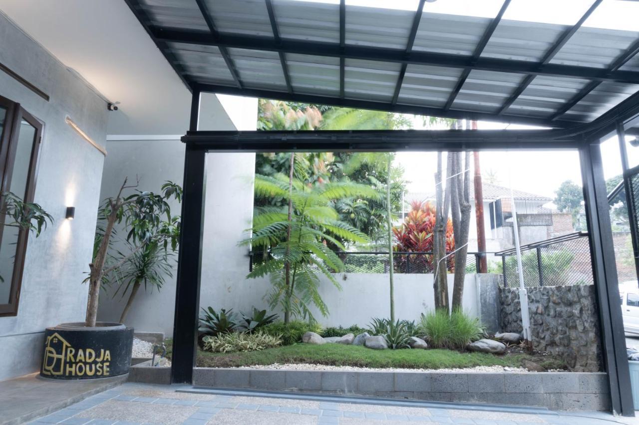Radja House Cipaku Indah Villa Bandung Eksteriør bilde